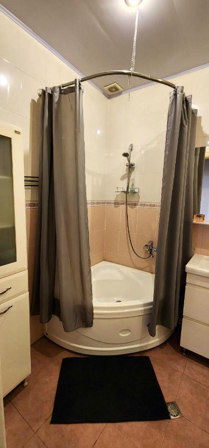 Riverside Baratashvili Apartment Tbilisi Ngoại thất bức ảnh