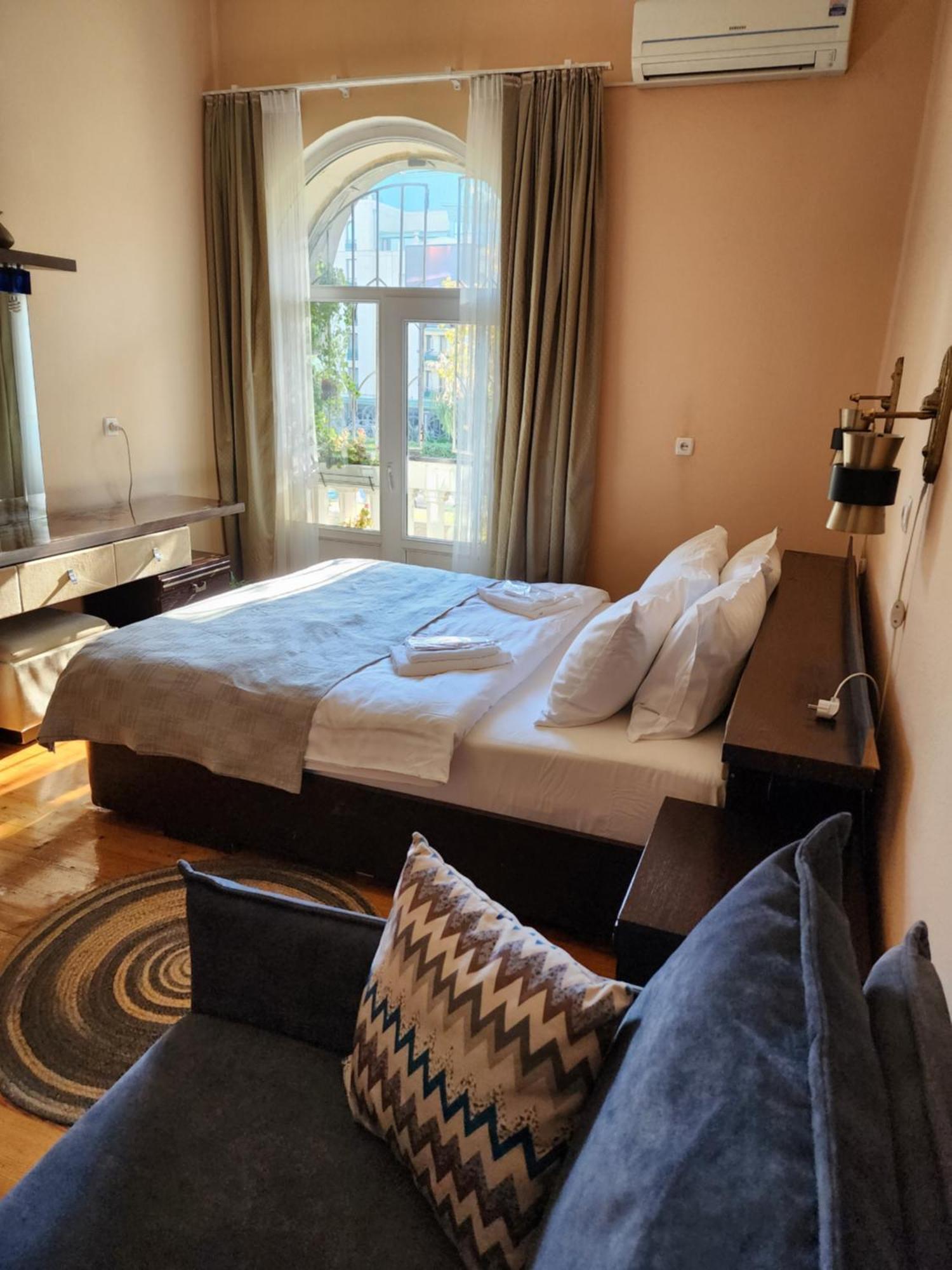 Riverside Baratashvili Apartment Tbilisi Ngoại thất bức ảnh