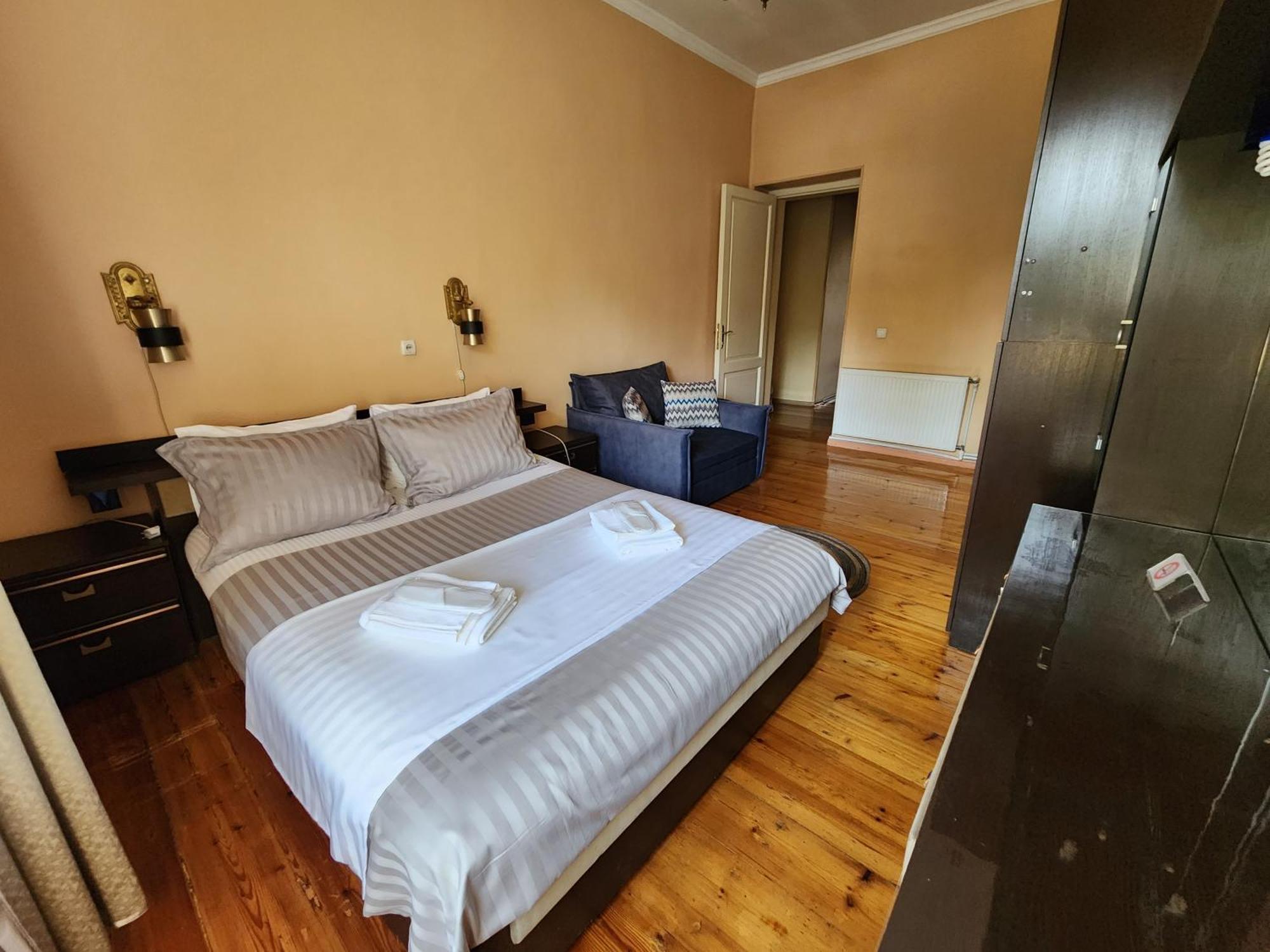 Riverside Baratashvili Apartment Tbilisi Ngoại thất bức ảnh