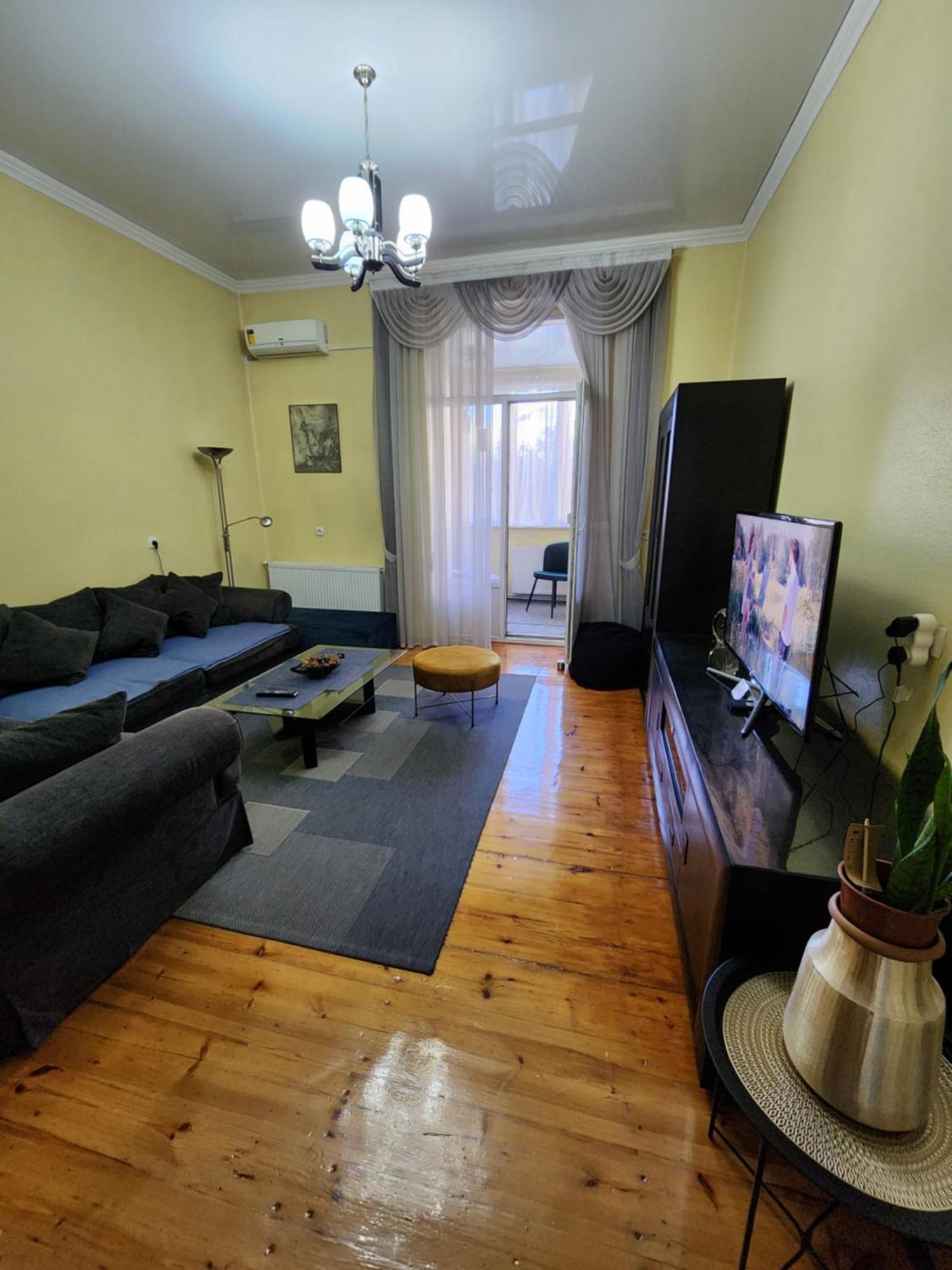 Riverside Baratashvili Apartment Tbilisi Ngoại thất bức ảnh
